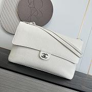 Chanel 26S Flap Bag MAXI Caviar Silver White 39x28x11cm - 1