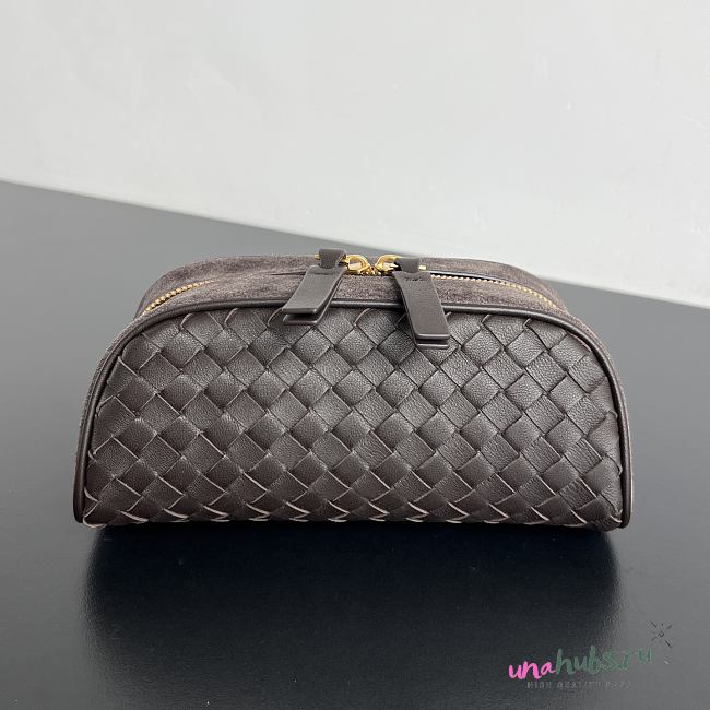 Bottega Veneta Large Nodo Pouch Dark Brown 20x10x9cm - 1