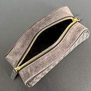 Bottega Veneta Large Nodo Pouch Dark Brown 20x10x9cm - 4