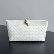 Bottega Veneta Andiamo Boat Pouch white 31x16x8cm - 1