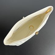 Bottega Veneta Andiamo Boat Pouch white 31x16x8cm - 4
