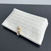 Bottega Veneta Andiamo Boat Pouch white 31x16x8cm - 2