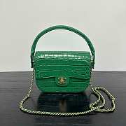 Chanel Mini Flap Turn Around Emerald Calfskin Crocodile Embossed 19.5x14.5x5cm - 1