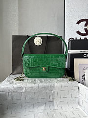 Chanel Flap Emerald Calfskin Crocodile Embossed 26x16x2.5cm - 1