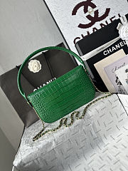 Chanel Flap Emerald Calfskin Crocodile Embossed 26x16x2.5cm - 4