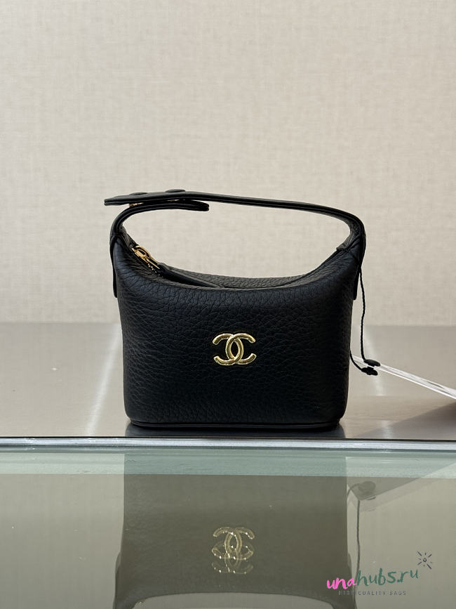Chanel Micro Top Handle Round Hobo Pouch Black 10x9x4cm - 1
