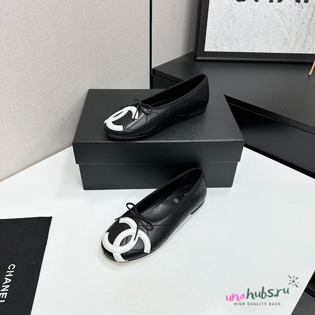 Chanel Ballerina Black White Flat 02 - 1