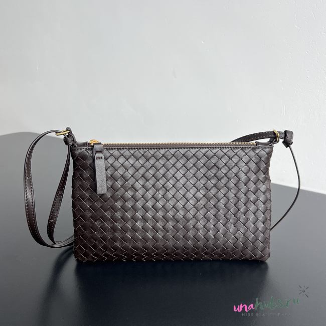Bottega Veneta Medium Piccolo Intrecciato pouch dark brown 24.5x15cm - 1