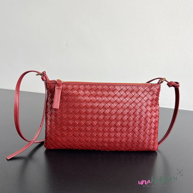 Bottega Veneta Medium Piccolo Intrecciato pouch Red 24.5x15cm - 1