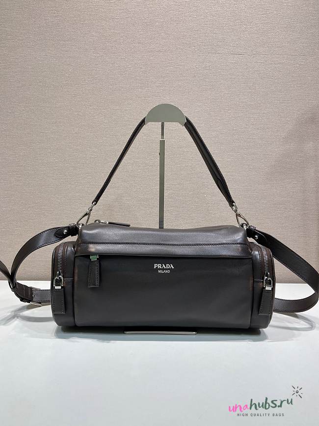 Prada Distressed nappa leather shoulder bag 33x16x12cm - 1