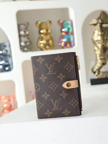 Louis Vuitton Passport Holder 14x10x2.5cm