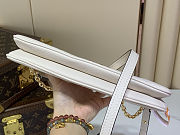 Louis Vuitton Pochette Liv Crème 24.5x13.5x6.5cm - 2