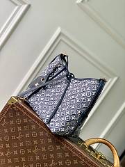 Louis Vuitton CarryAll Monogram pattern 29x24x12cm - 4