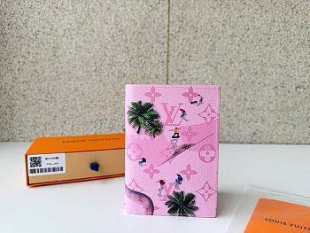 Louis Vuitton Passport Cover pink 14x10x2.5cm