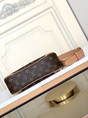 Louis Vuitton Odeon Bag monogram Tan 28x25x9cm - 4
