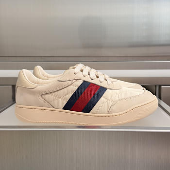 Gucci Women's Screener sneaker beige