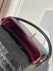 Chanel Mini Flap Turn Around Emerald Calfskin Crocodile Black 19.5x14.5x5cm - 2