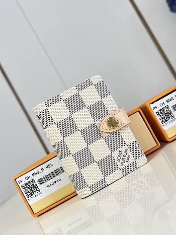 Louis Vuitton Mattifying Paper Case 9.5x6.5x2cm