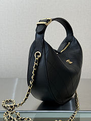Chanel Clutch with strap Lamskin Gold Black 22x21x9cm - 5