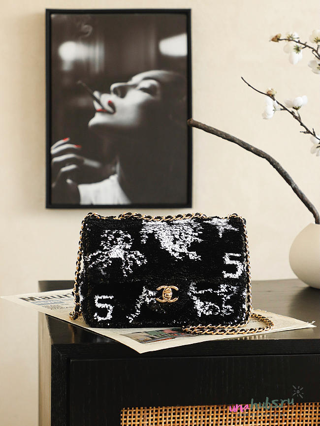 Chanel flap bag sequin black 21x14x8cm - 1