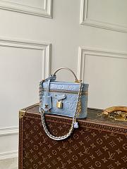 Louis Vuitton Vanity Chain Pouch Blue 19x11.5x6.5cm - 1