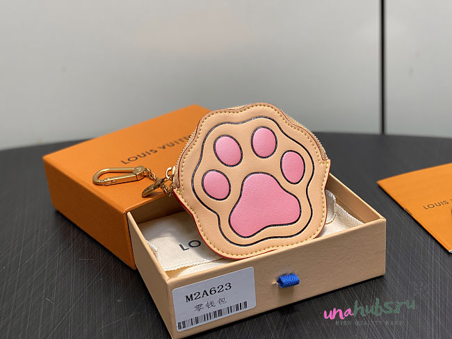 Louis Vuitton Paw Coin Pouch 13x13x2cm  - 1