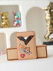 Louis Vuitton Compact Magnet Card Holder 9.5x6.5x0.5cm - 1