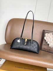 Louis Vuitton Squire East West Boldly Black 29x14x8cm - Unahubs - 1