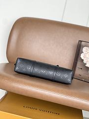 Louis Vuitton Squire East West Boldly Black 29x14x8cm - Unahubs - 4