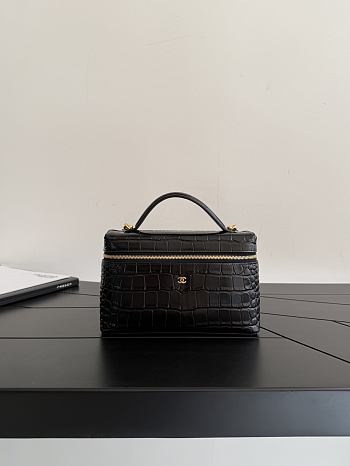 Chanel Vanity With Chain Calfskin Crocodile Embossed Black 19cm
