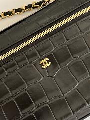 Chanel Vanity With Chain Calfskin Crocodile Embossed Black 19cm - 2