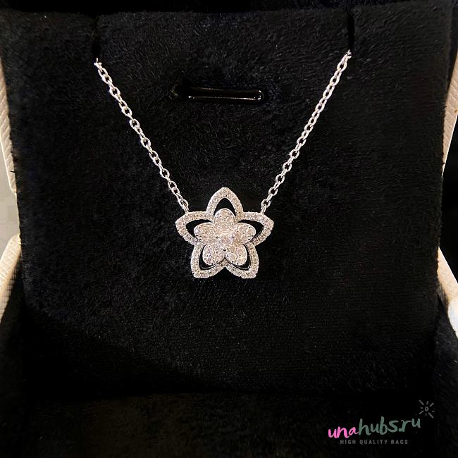 Graff Wild Flower Diamond Pendant - 1