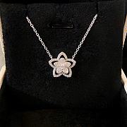 Graff Wild Flower Diamond Pendant - 1