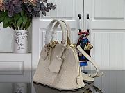 Louis Vuitton Alma BB Cream 23.5x17.5x11.5cm - 2