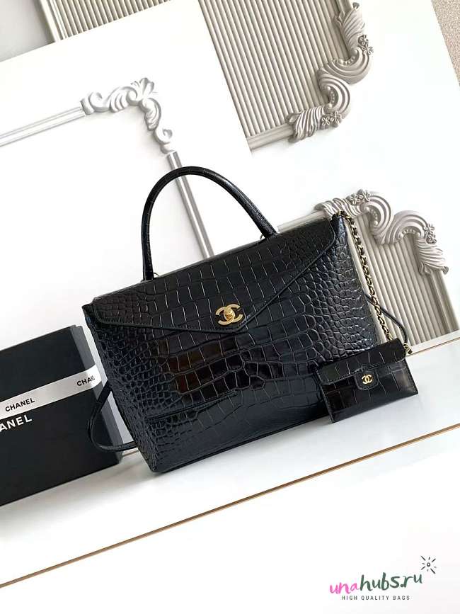 Chanel Top Handle Envelope Flap Bag black Calfskin Gold 31x24x9cm - 1
