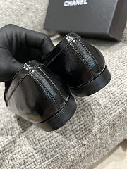 Chanel Moccasins Crinkled shiny black - 4