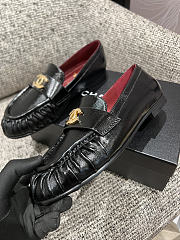 Chanel Moccasins Crinkled shiny black - 3