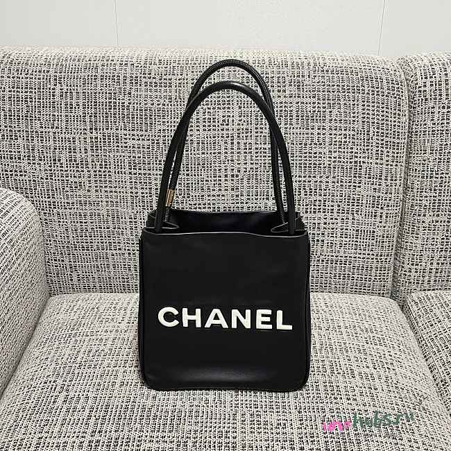 Chanel Lambskin Camellia Tote Bag 24x25x12cm - 1