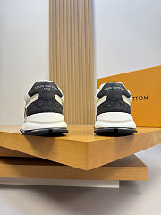Louis Vuitton Classic Sneaker Black - 4