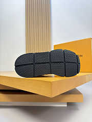 Louis Vuitton Classic Sneaker Black - 3