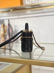 Louis Vuitton Vanity Chain Pouch Boldly Black 19x11.5x6.5cm - 5
