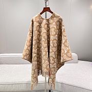 Burberry Monogram Wool Cashmere Jacquard Cape beige 140x140cm - 2