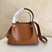 Valentino Garavani vlogo signature handbag brown - 25x18x12cm - 4