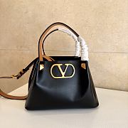 Valentino Garavani vlogo signature handbag black - 25x18x12cm - 1
